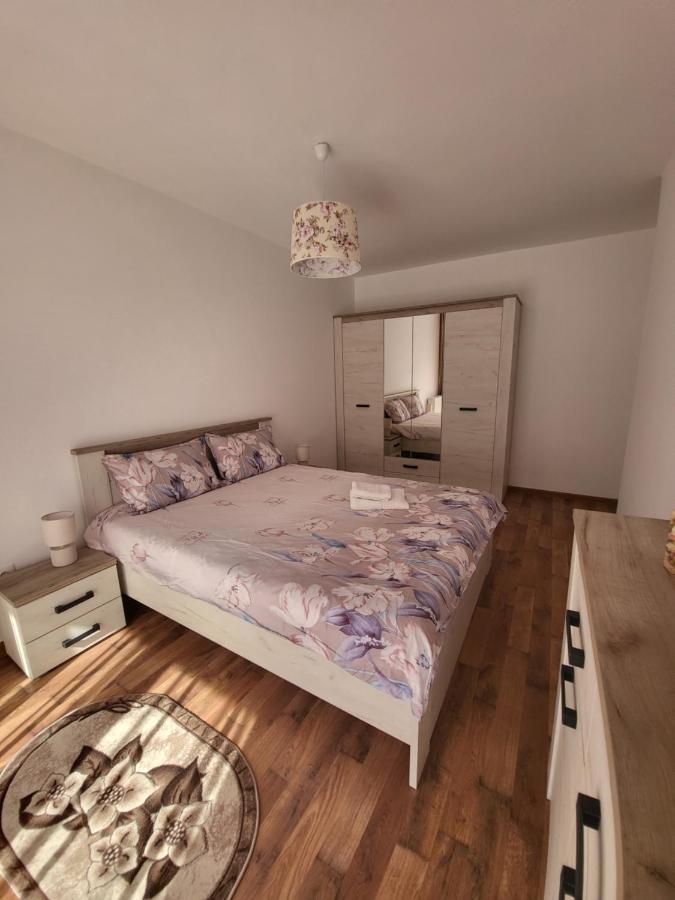 Apartament C&L Braşov Eksteriør billede